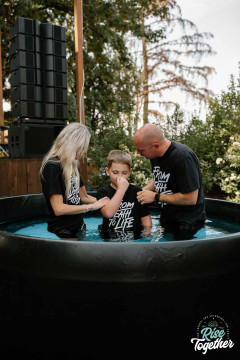 11-year-baptism-2260.jpg
