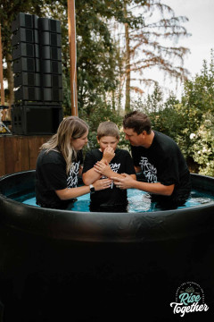 11-year-baptism-2403.jpg