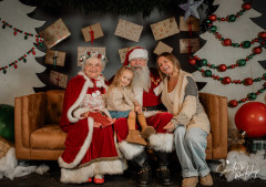 RiseSanta25-253.jpg